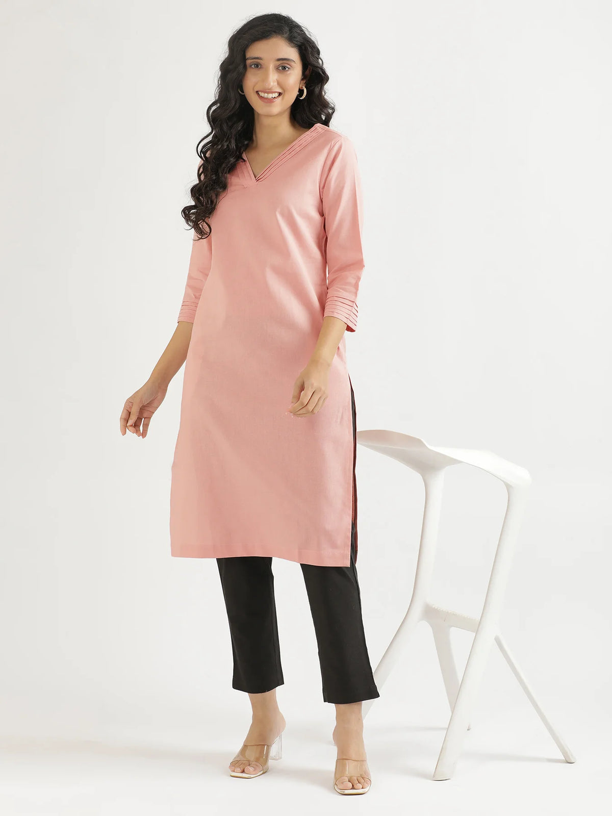 Women Salmon Pink Airy Linen V-Neck Long Kurta