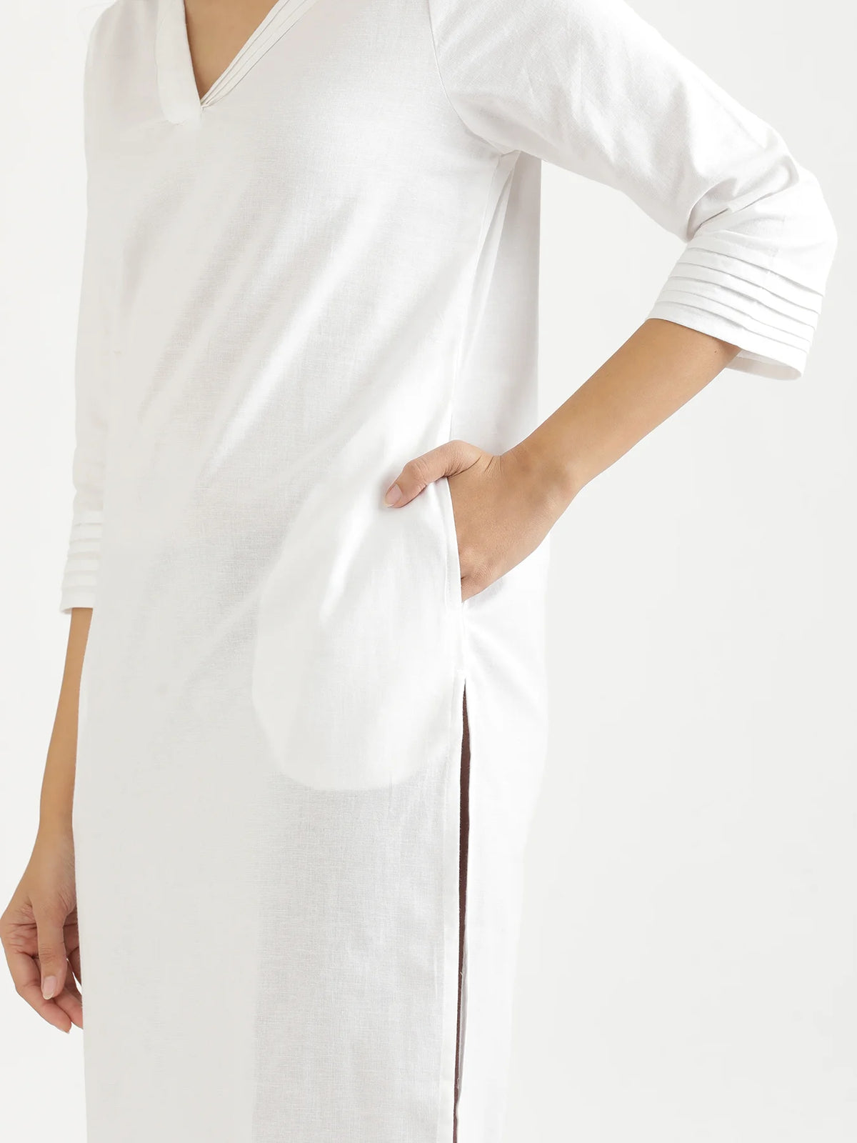 Women White Airy Linen V-Neck Long Kurta
