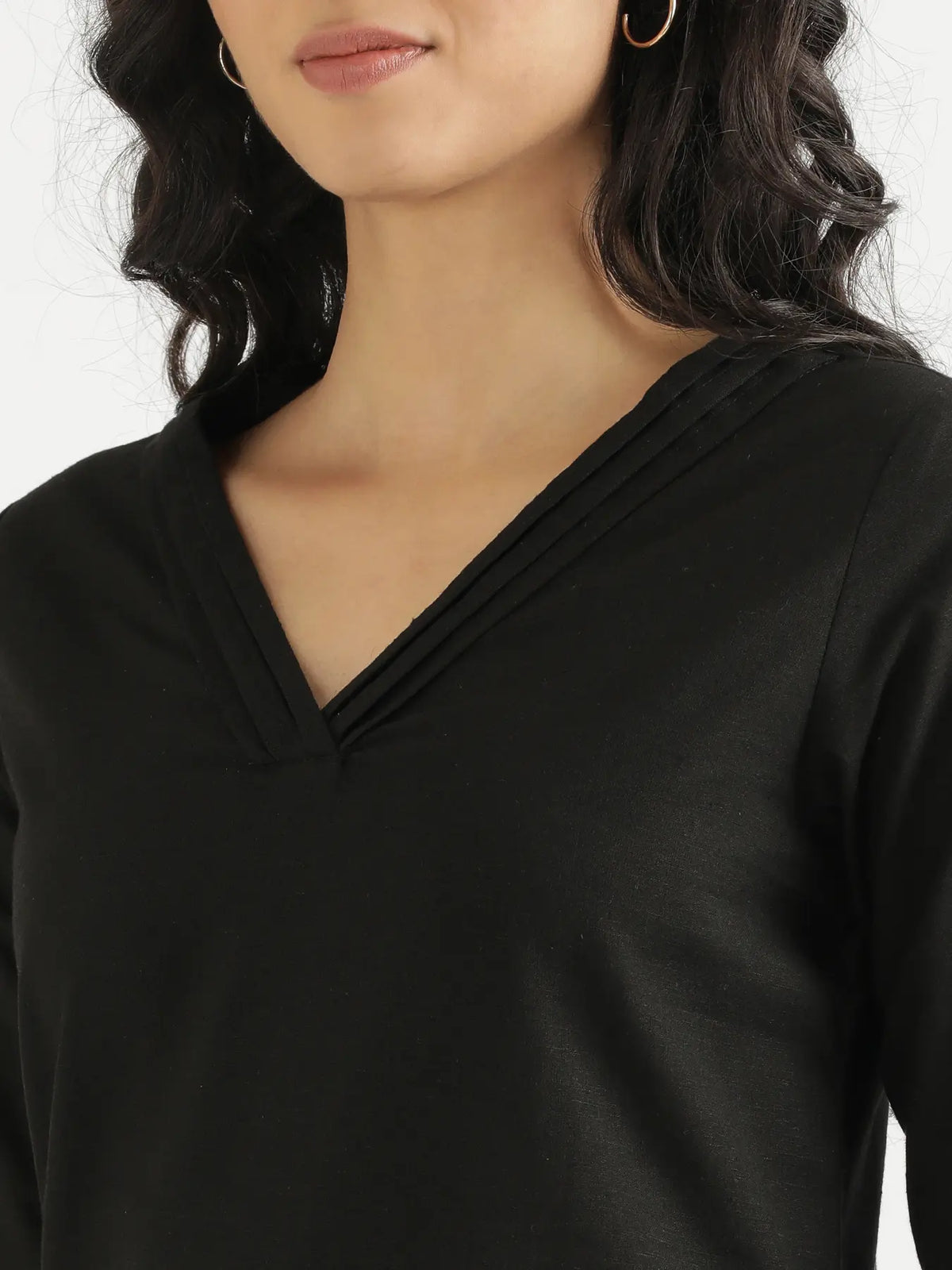 Women Black Airy Linen V-Neck Short Kurta