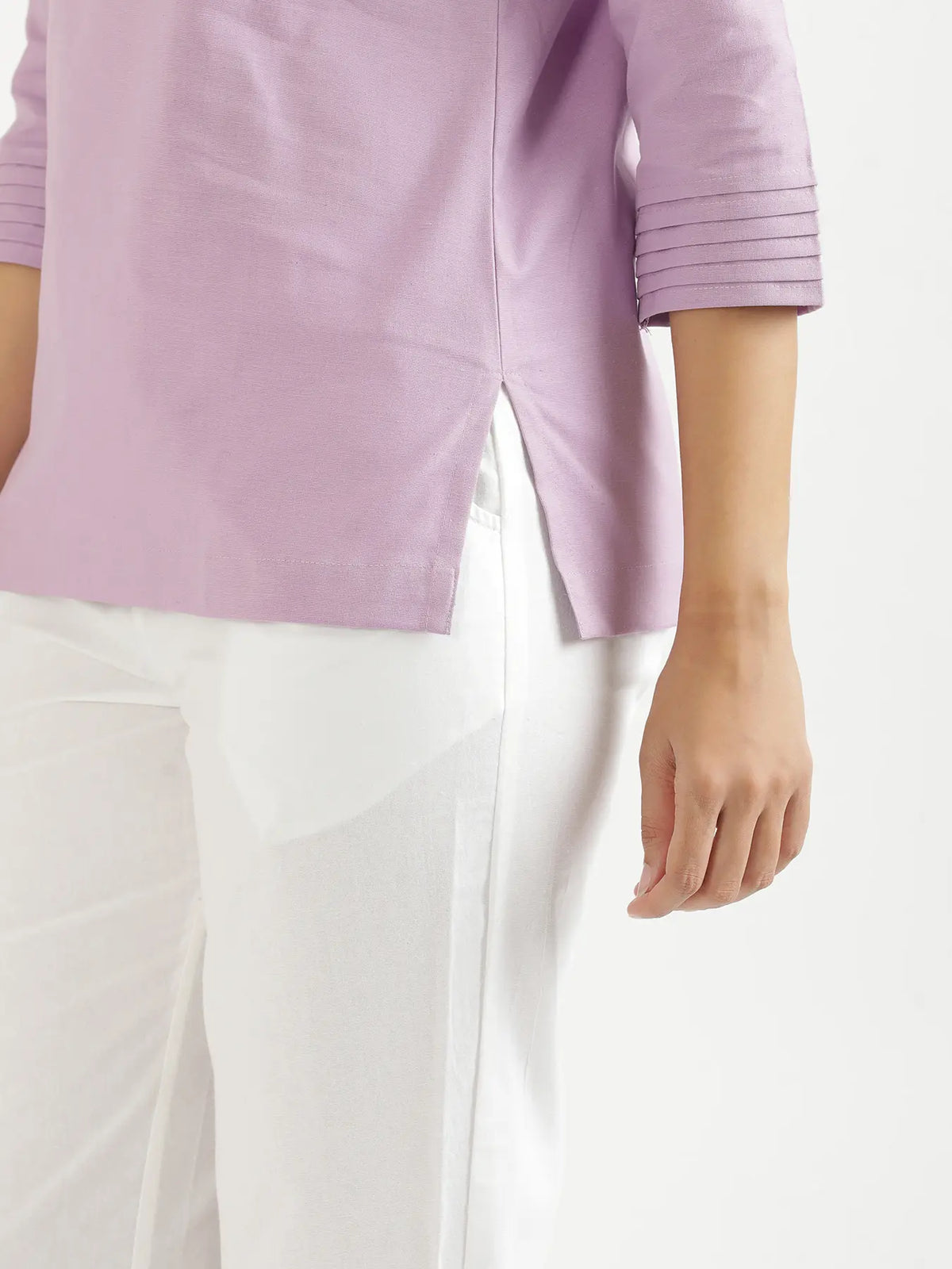 Women Lilac Airy Linen V-Neck Short Kurta