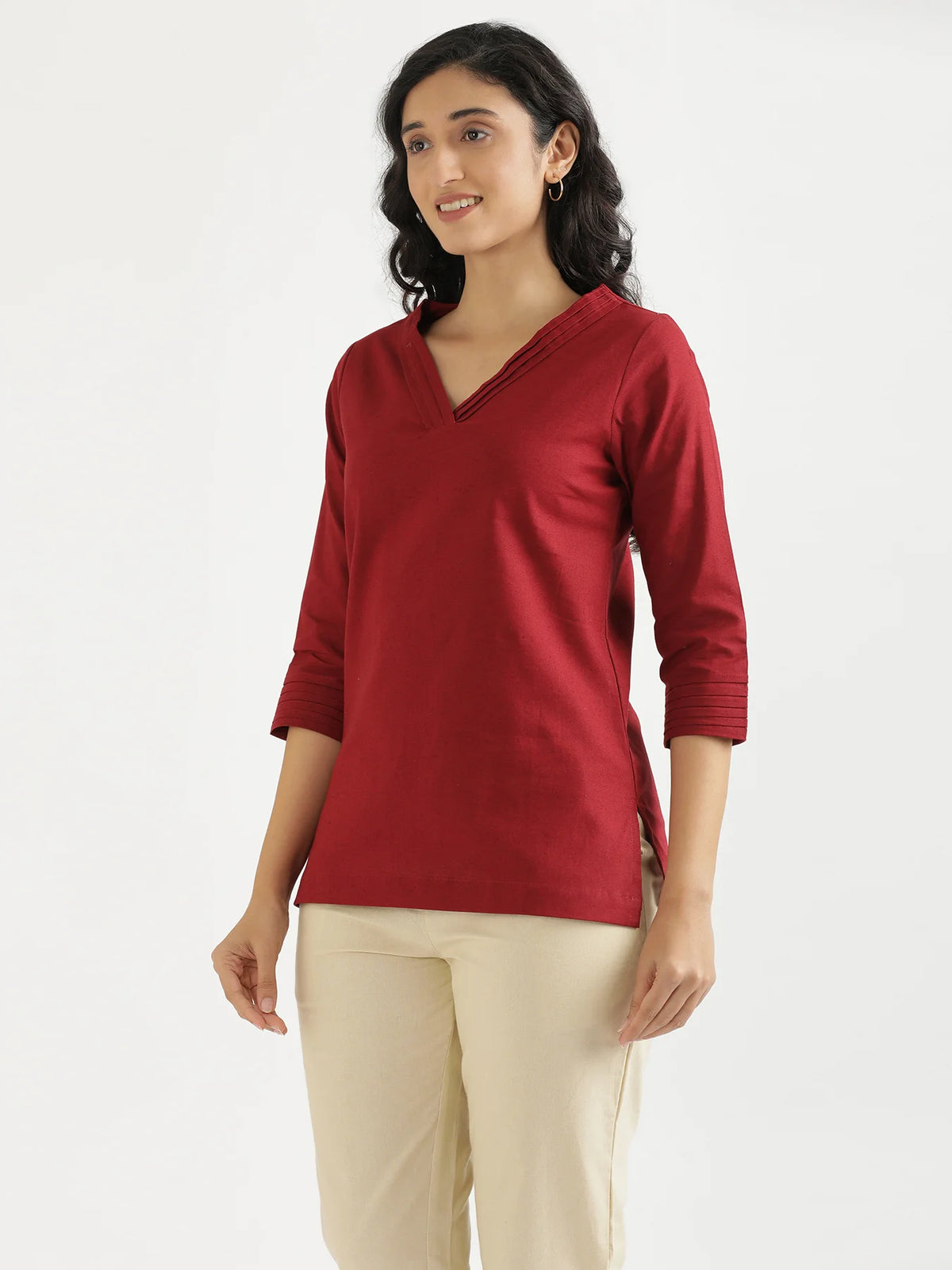 Women Maroon Airy Linen V-Neck Short Kurta