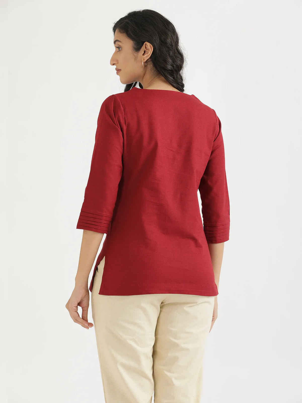 Women Maroon Airy Linen V-Neck Short Kurta