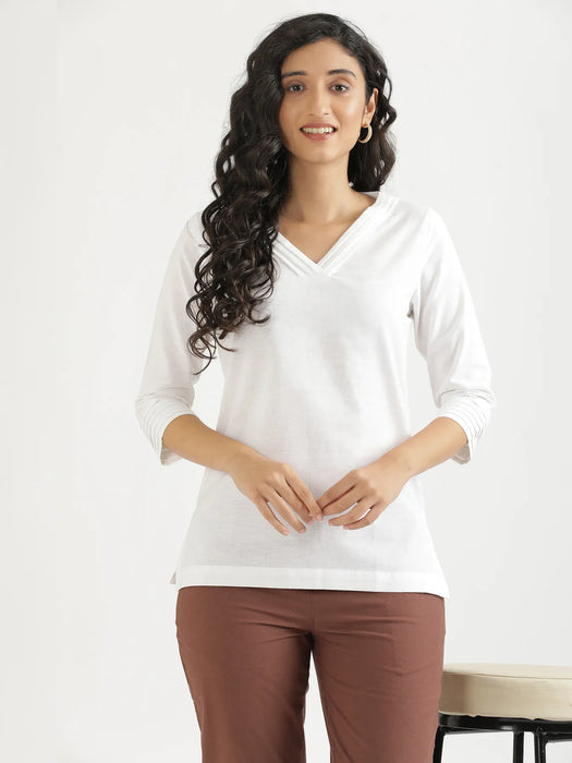 Women White Airy Linen V-Neck Short Kurta