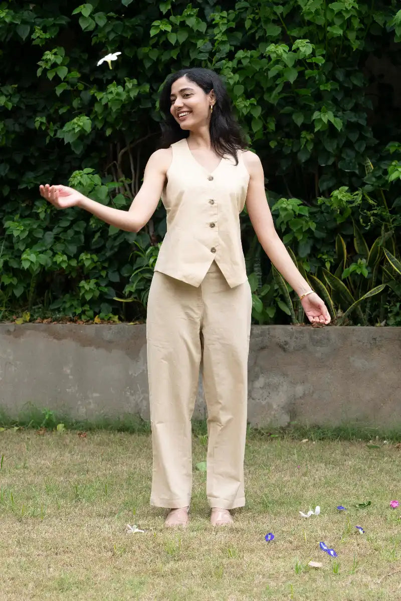 Women Fawn Airy Linen Waist Coat
