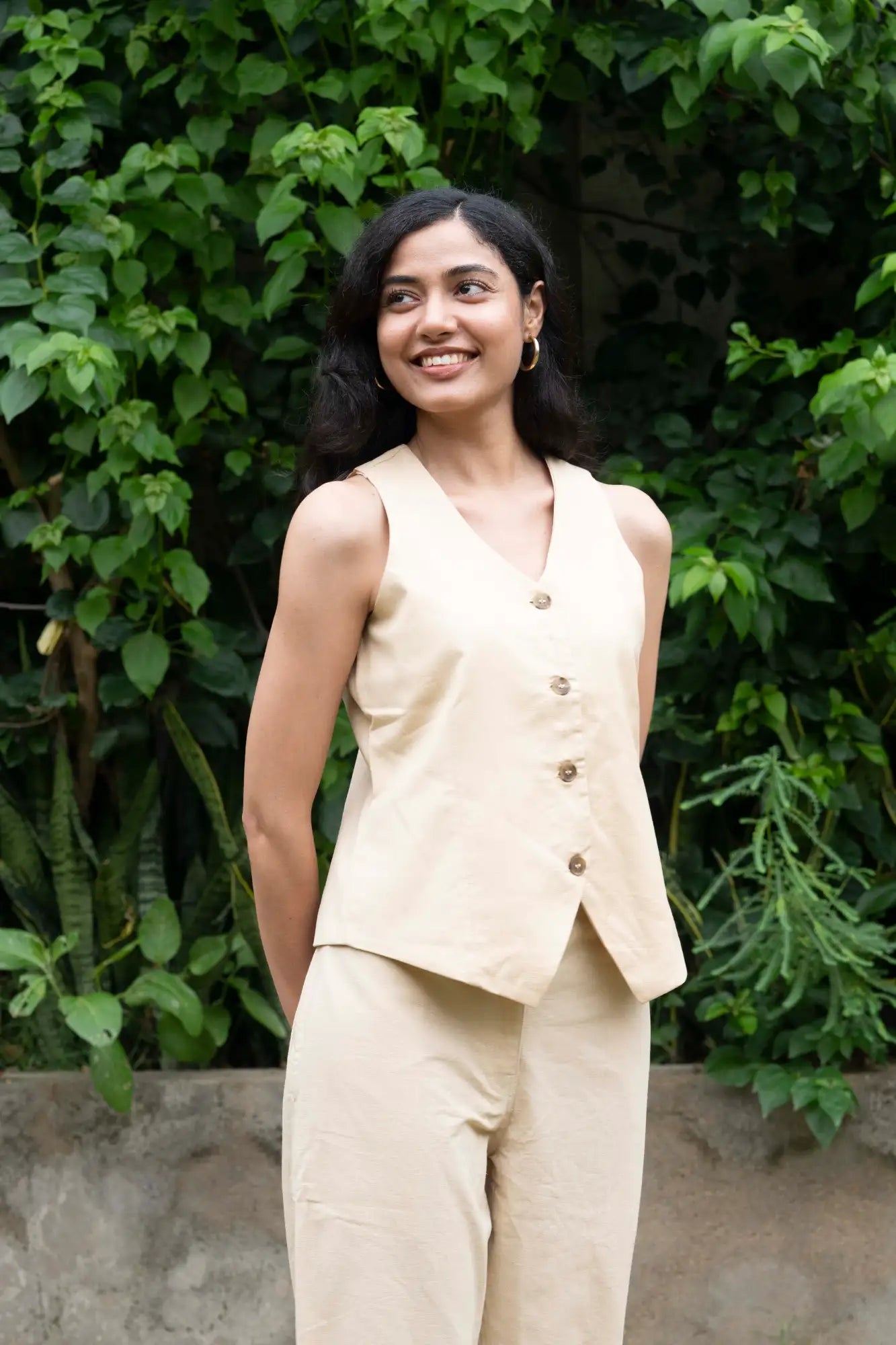 Women Fawn Airy Linen Waist Coat