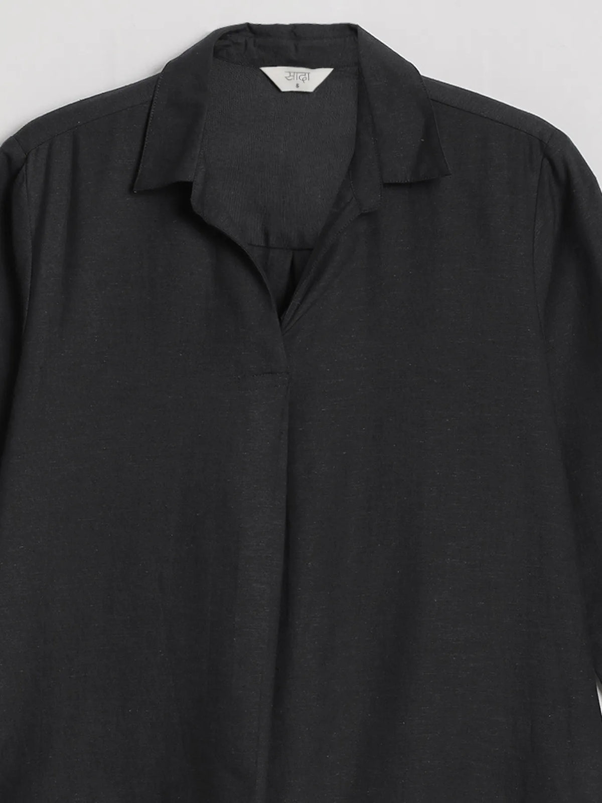 Women Black Flowy Linen Pleated Kurta