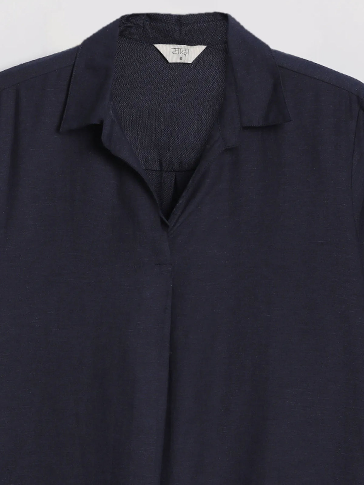 Women Navy Blue Flowy Linen Pleated Kurta