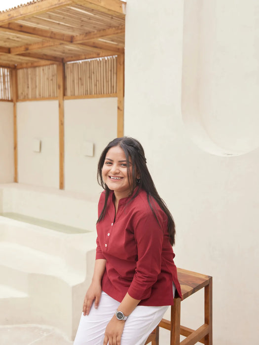 Women Plus Size Maroon Airy Linen Short Kurta