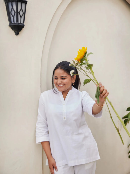 Women Plus Size White Airy Linen Short Kurta