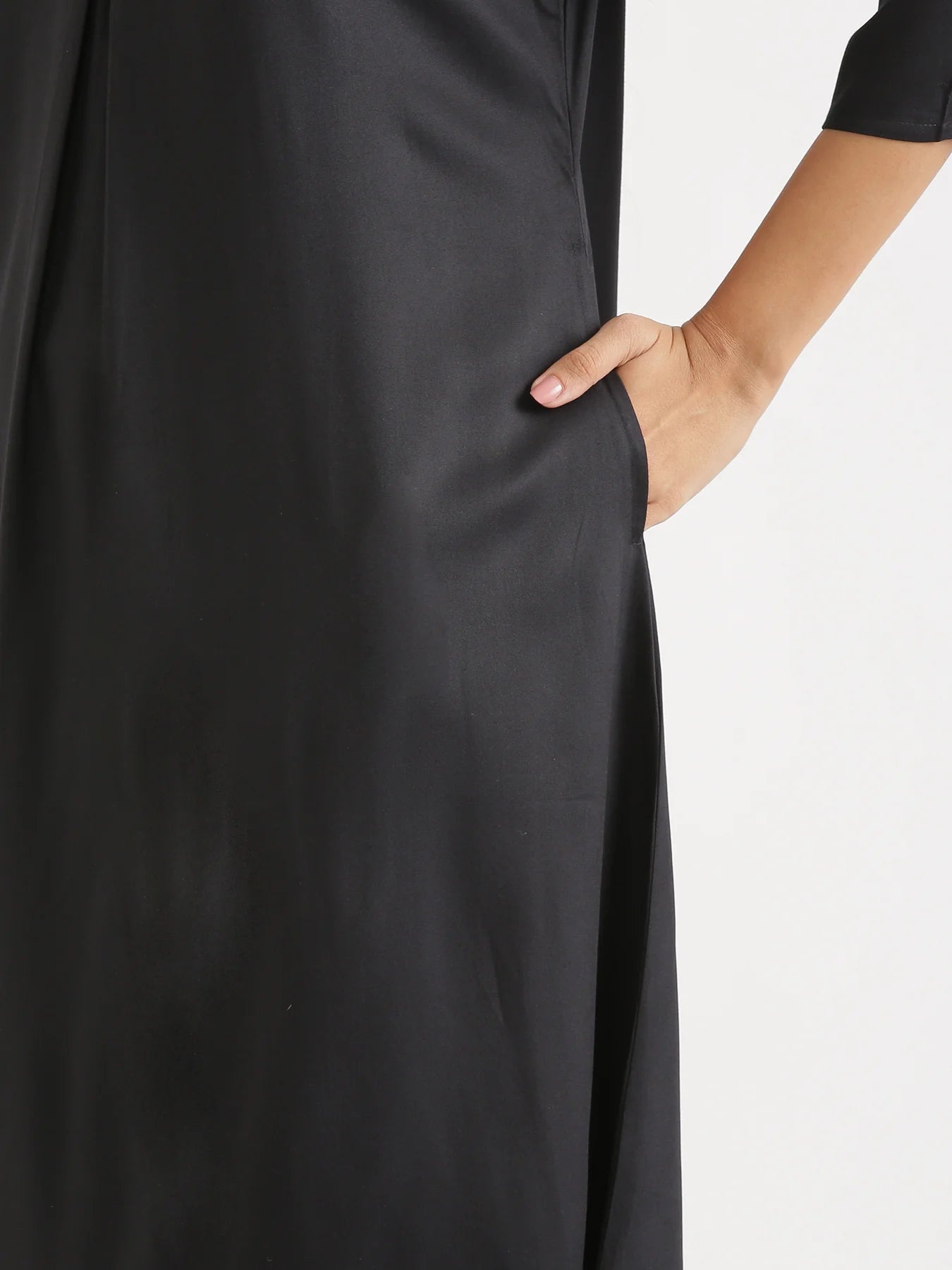 Women Black Flowy Pleated Kurta