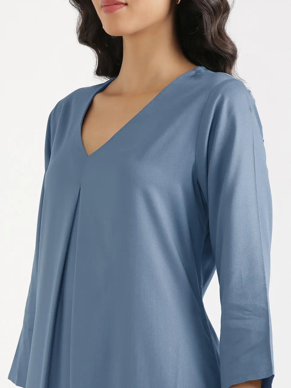 Women English Blue Flowy Pleated Kurta