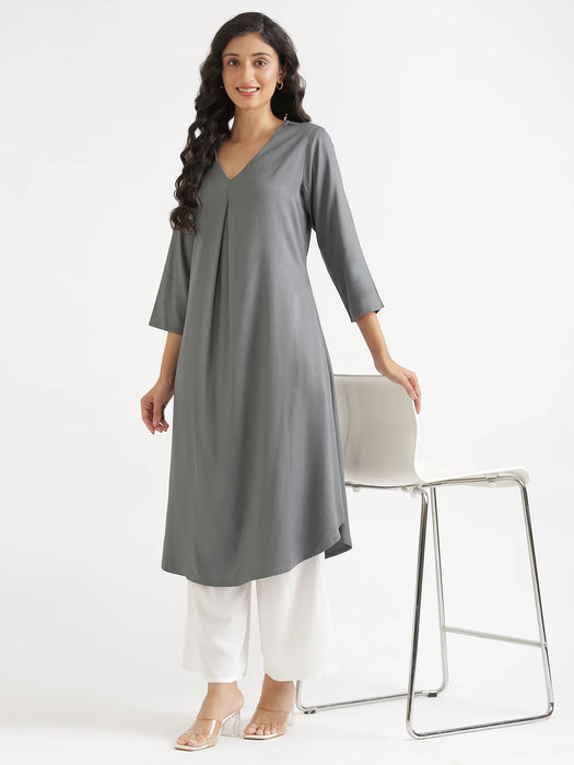 Women Grey Flowy Pleated Kurta