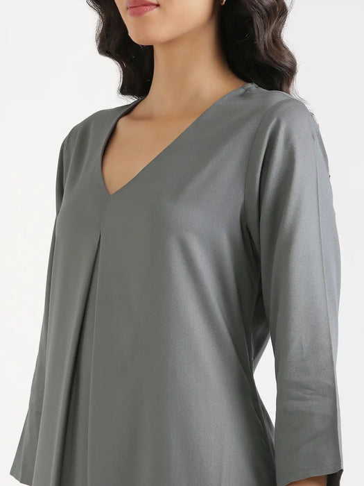 Women Grey Flowy Pleated Kurta