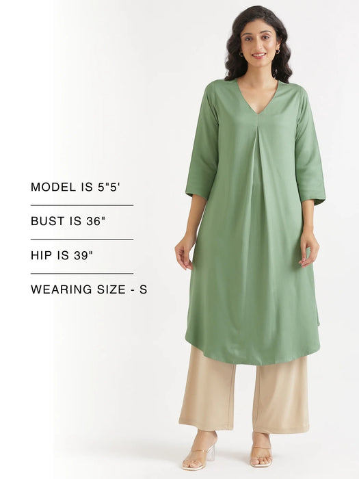 Women Jade Flowy Pleated Kurta