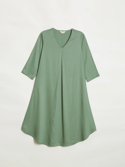 Women Jade Flowy Pleated Kurta
