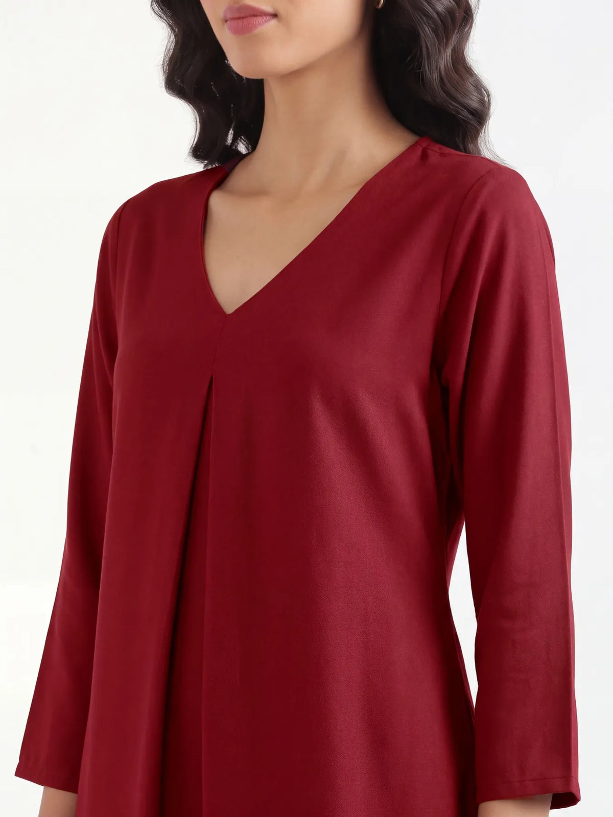 Women Maroon Flowy Pleated Kurta