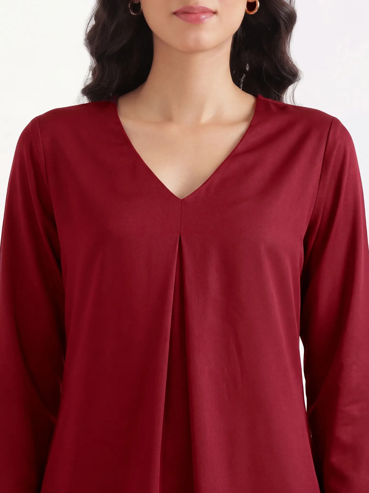Women Maroon Flowy Pleated Kurta