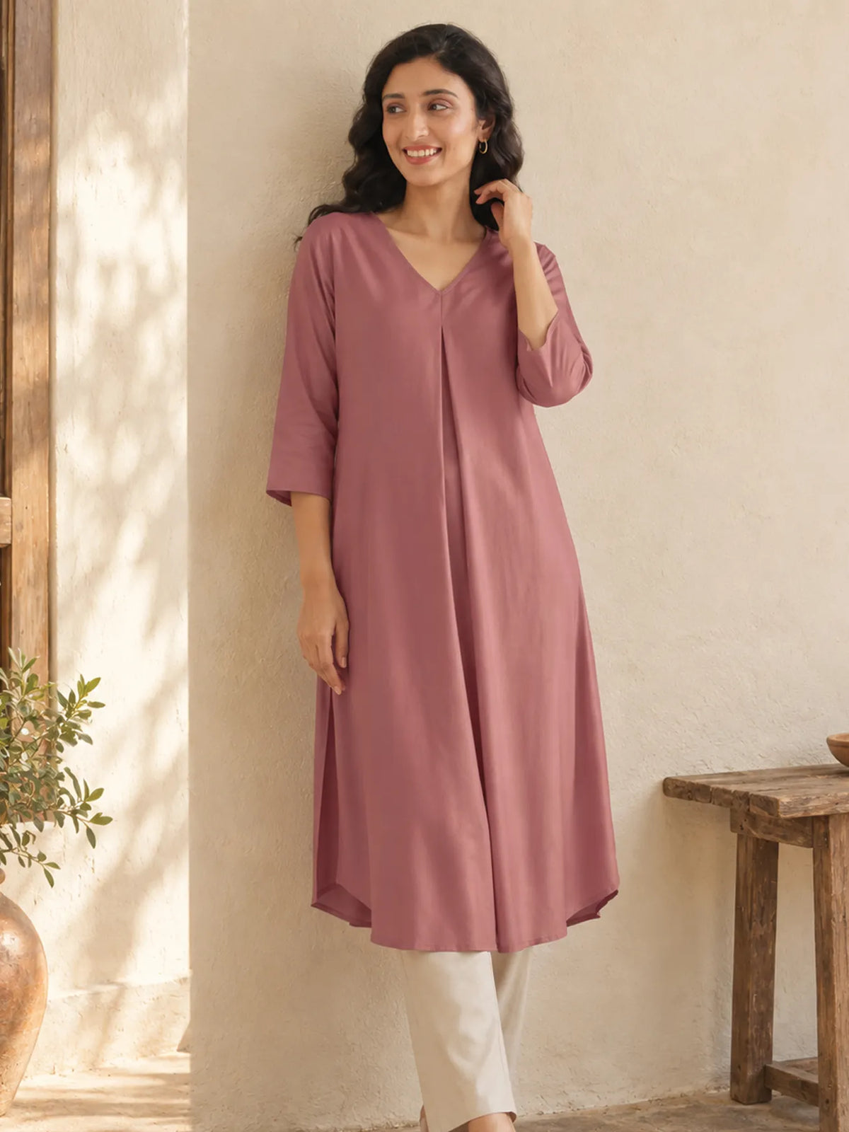 Women Rose Taupe Flowy Pleated Kurta