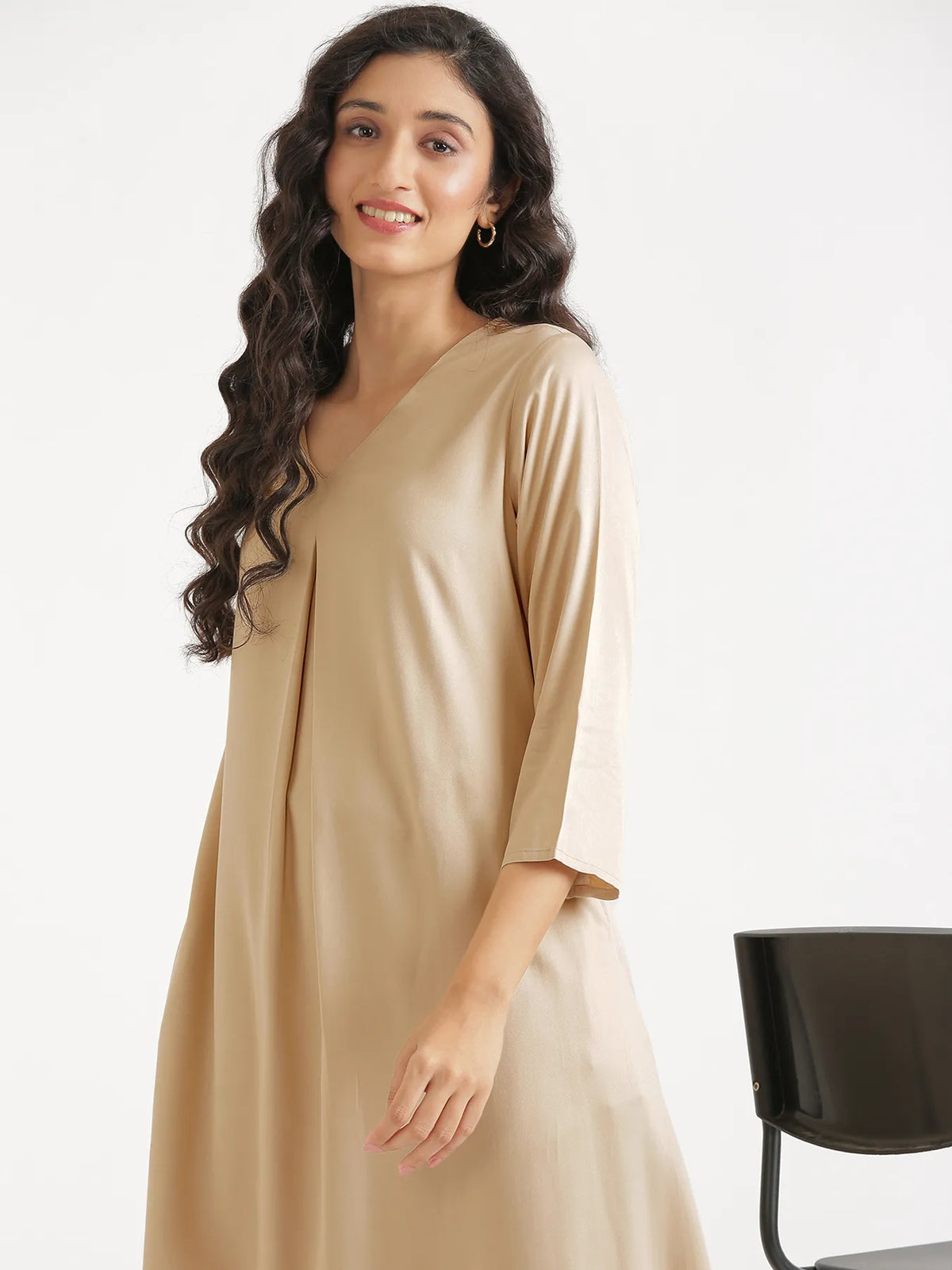Women Taupe Flowy Pleated Kurta