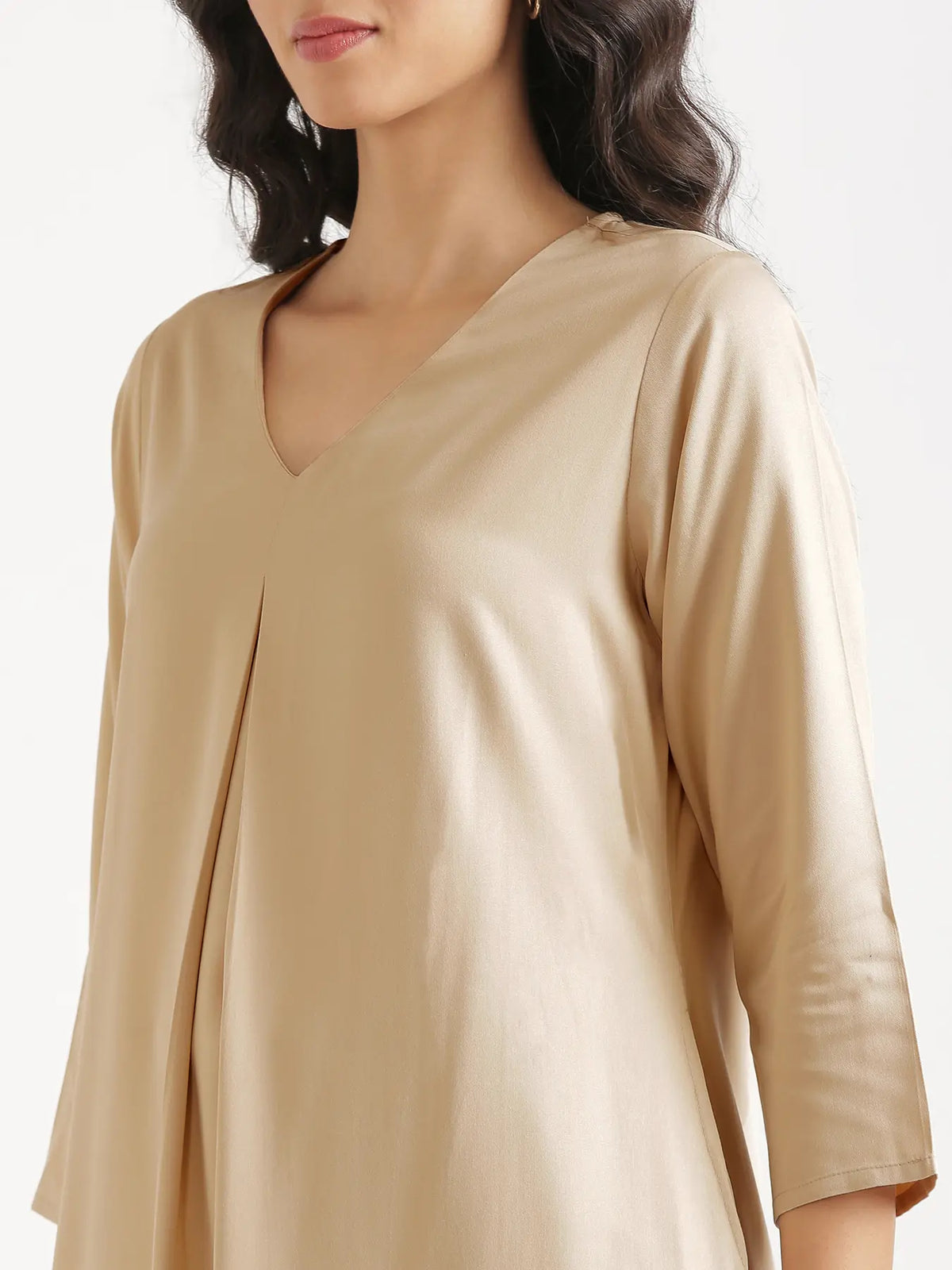 Women Taupe Flowy Pleated Kurta