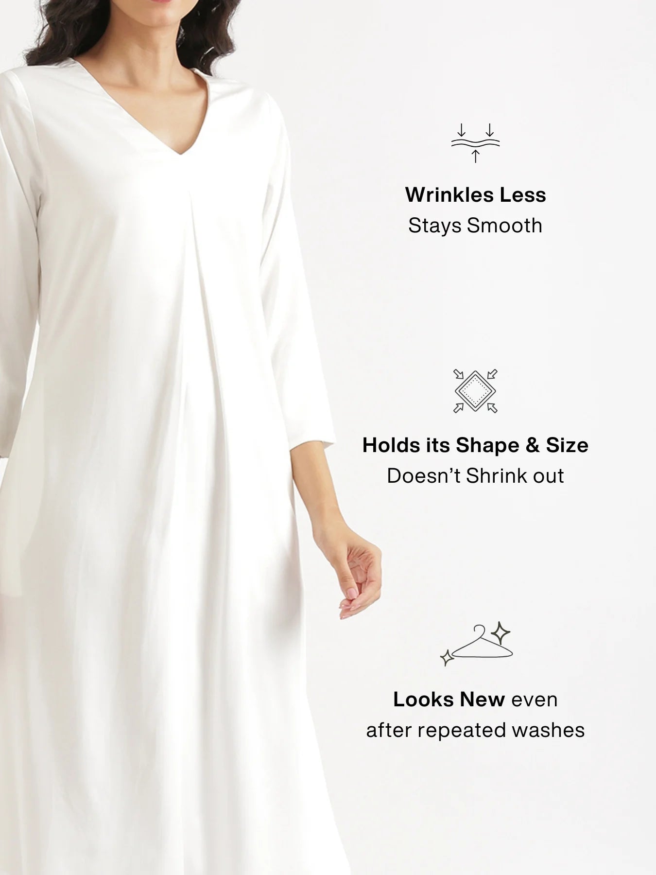 Women White Flowy Pleated Kurta
