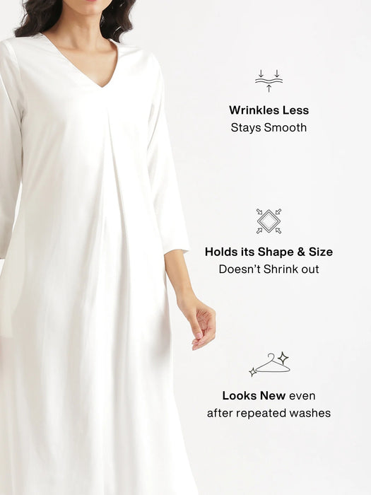 Women White Flowy Pleated Kurta