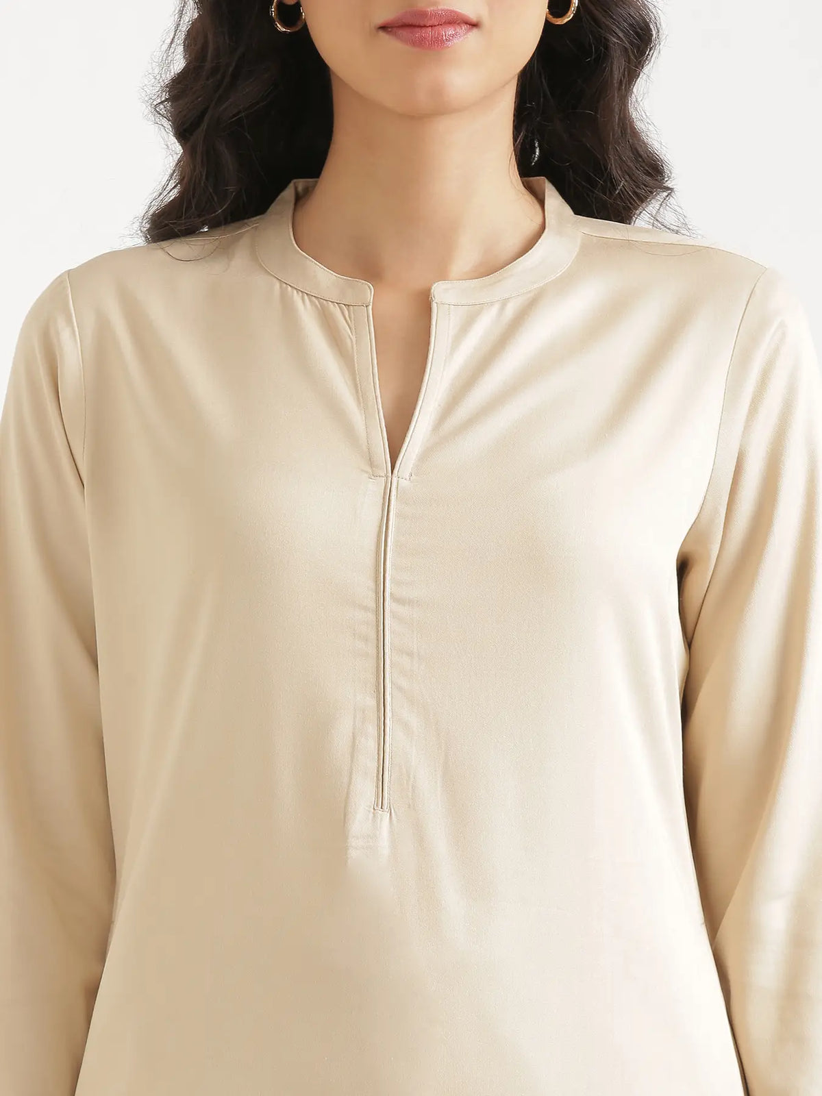 Women Beige Flowy Straight Long Kurta