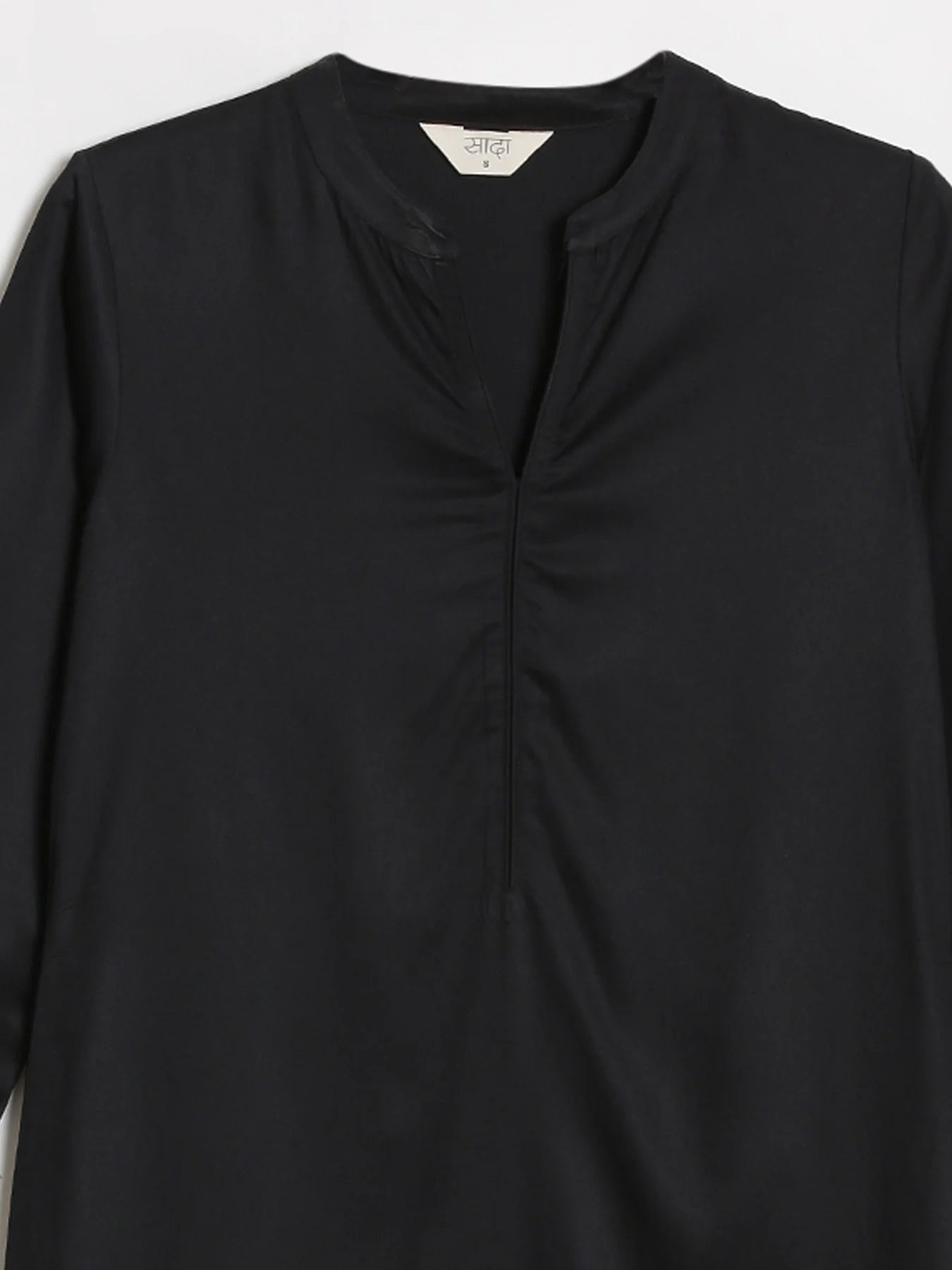 Women Black Flowy Straight Long Kurta