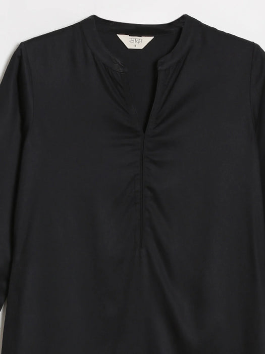 Women Black Flowy Straight Long Kurta