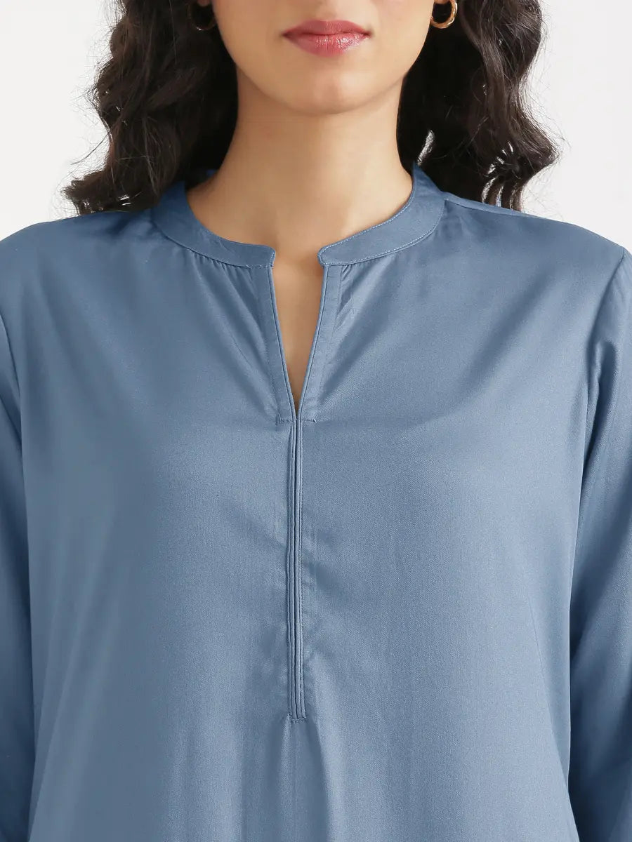Women English Blue Flowy Straight Long Kurta