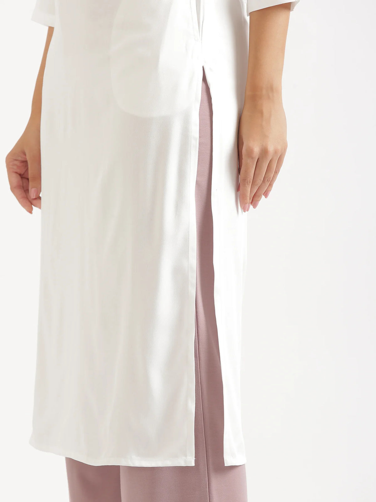 Women White Flowy Straight Long Kurta