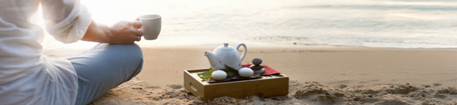 How to Live Life Simply? banner desktop