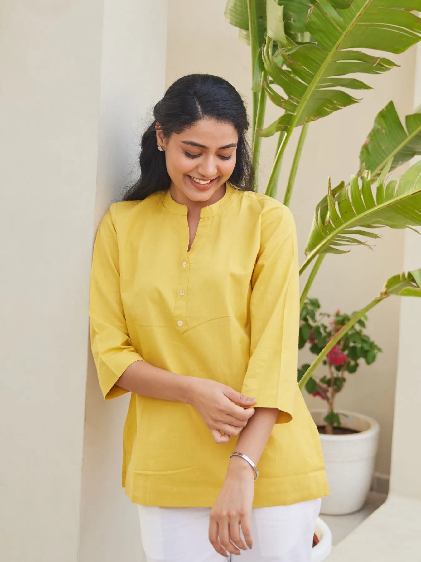 Women Yellow Airy Linen Short Kurta